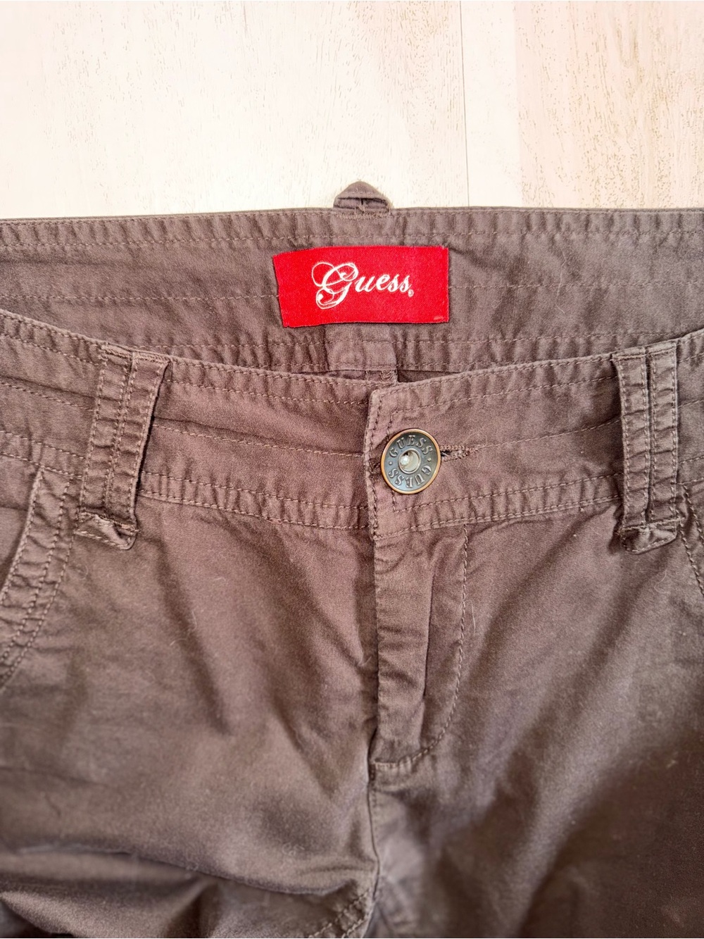 Vintage Guess Brown Cargo Cropped Capri’s Brown Jeans Women’s Size 31 Y2K Grunge - Picture 2 of 7